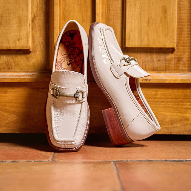 Korks Footwear Near You Unique and Comfortable Women s Shoes